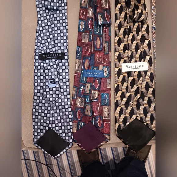 Tie Bundle (7) - Picture 2 of 7